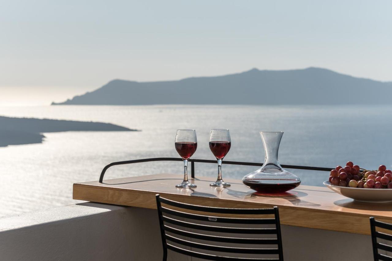 Porto Fira Suites Luaran gambar