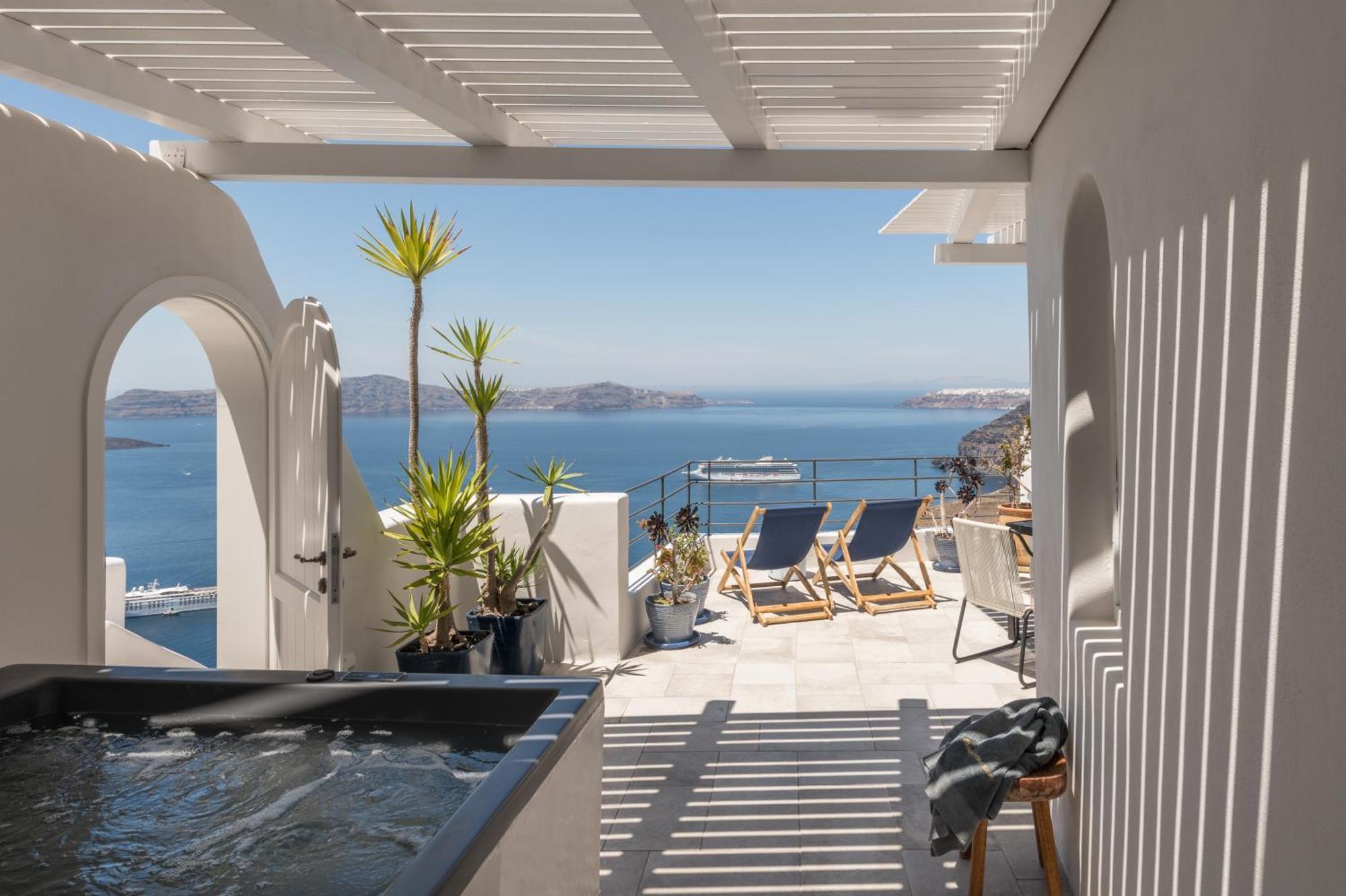 Porto Fira Suites Luaran gambar