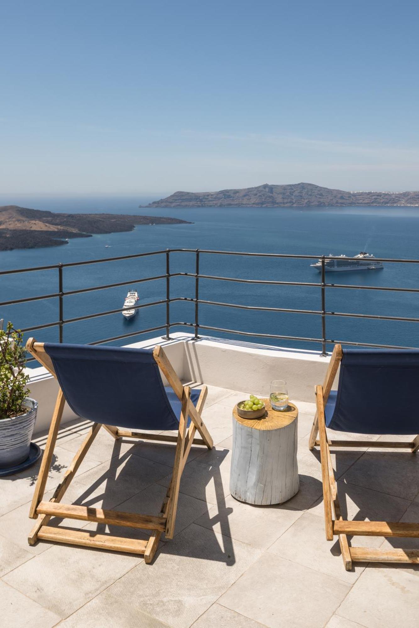 Porto Fira Suites Luaran gambar