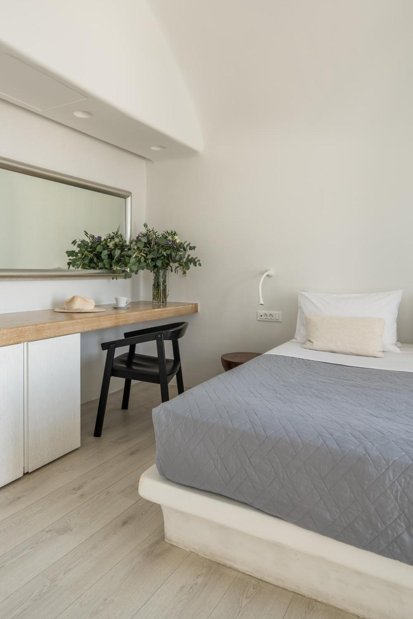 Porto Fira Suites Luaran gambar