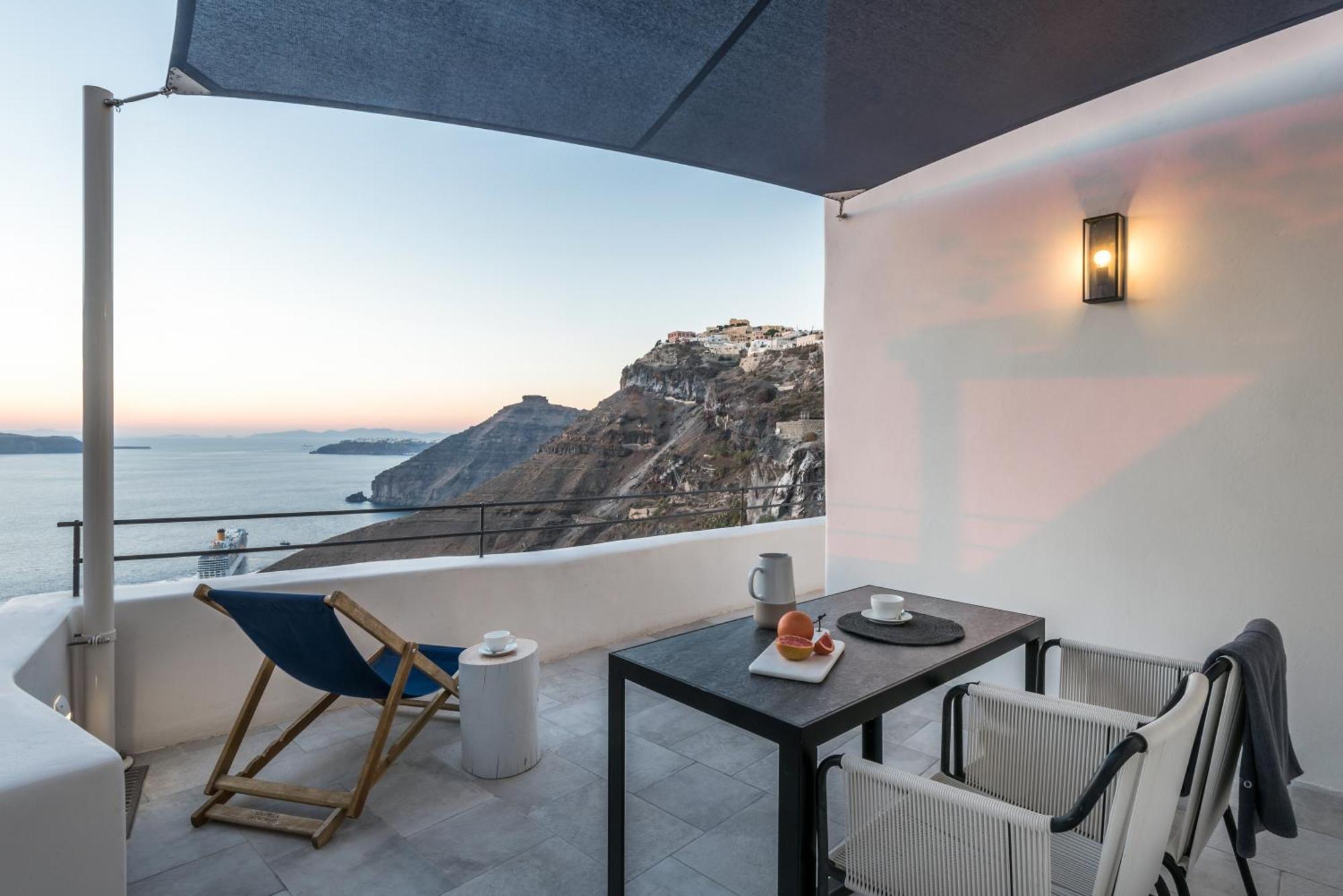 Porto Fira Suites Luaran gambar