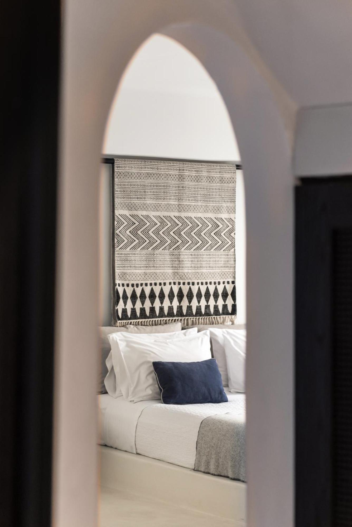 Porto Fira Suites Luaran gambar